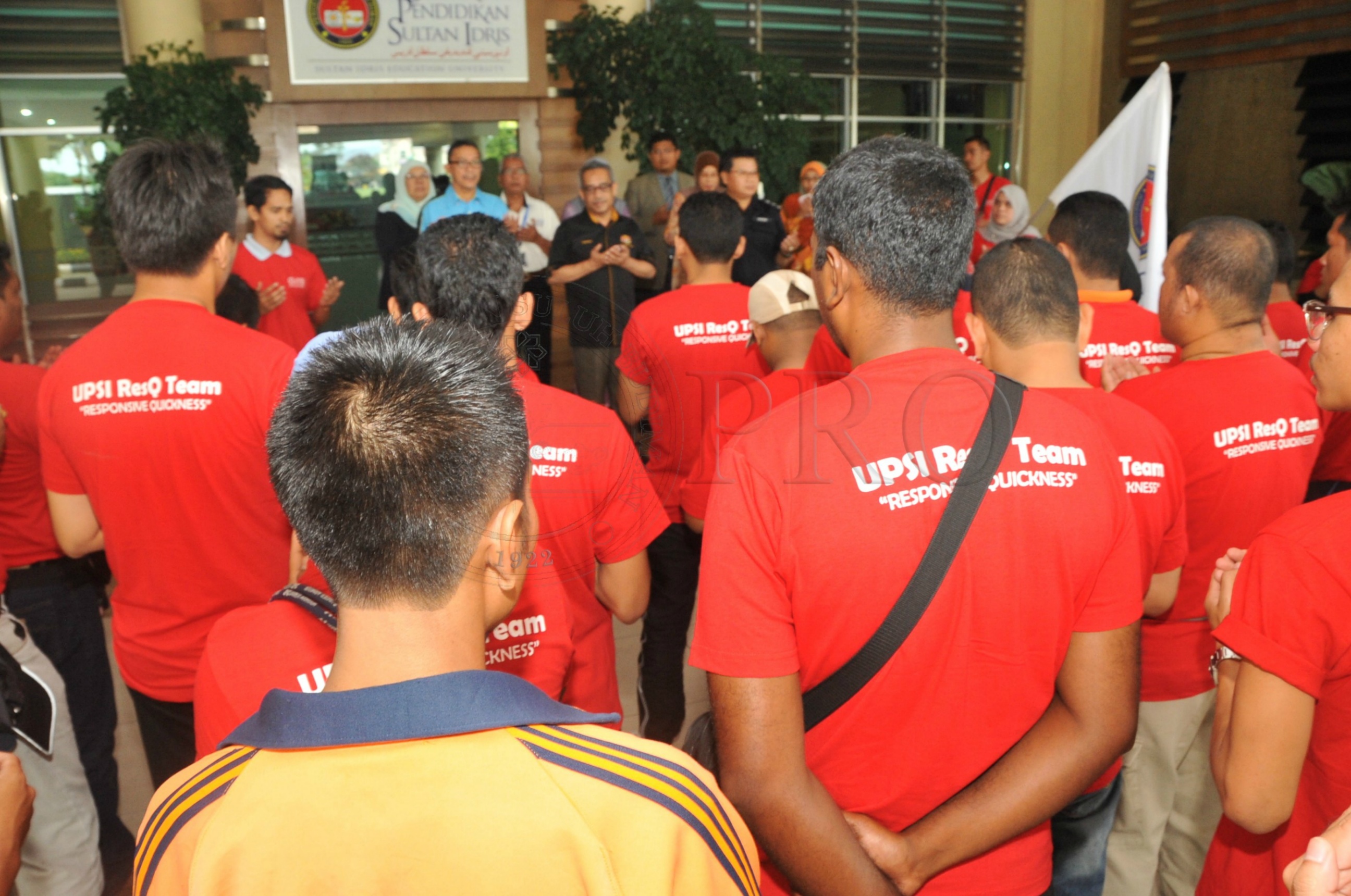 PRO 15 1 RESQ HAS 4227